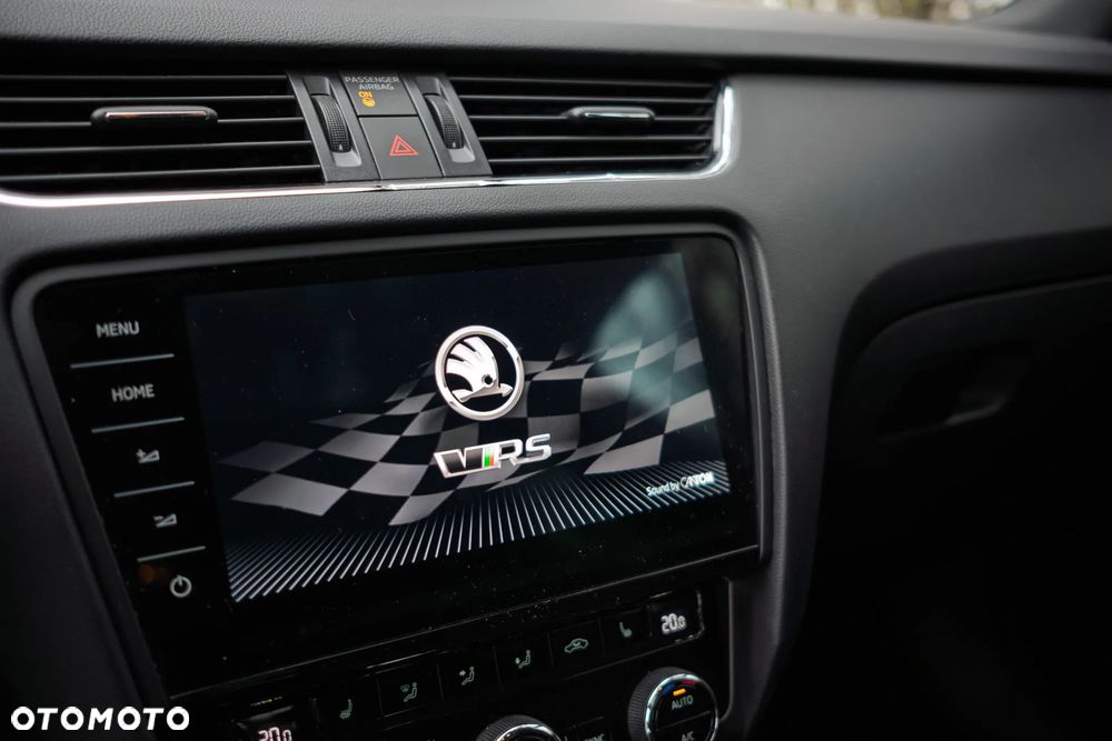 Skoda Octavia 2.0 TSI RS Challenge 245 DSG - 16