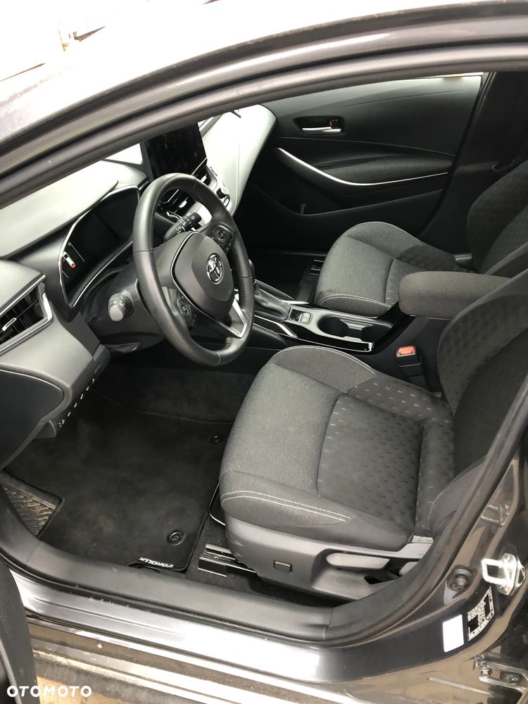 Toyota Corolla - 5