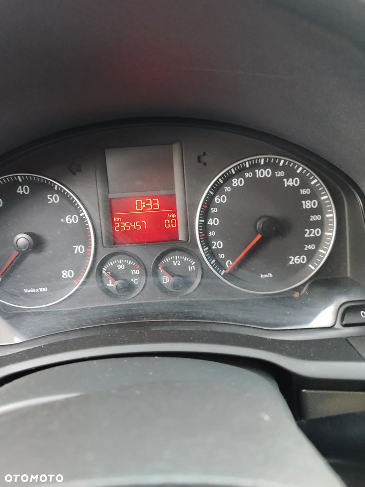 Volkswagen Golf 1.6 FSI Comfortline - 12