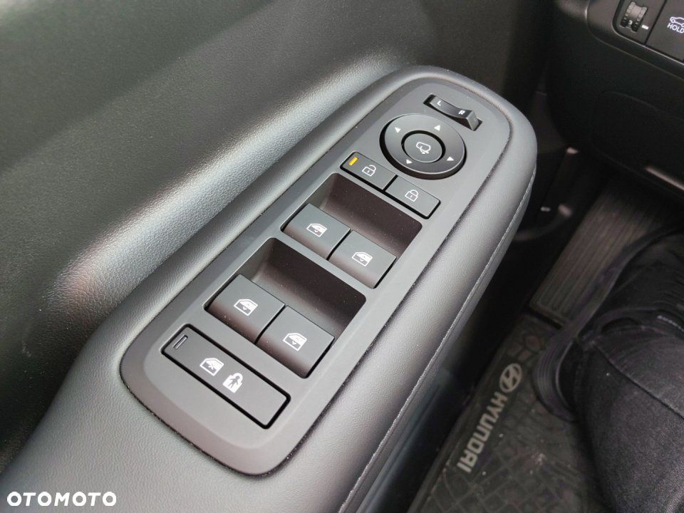 Hyundai Santa Fe - 32