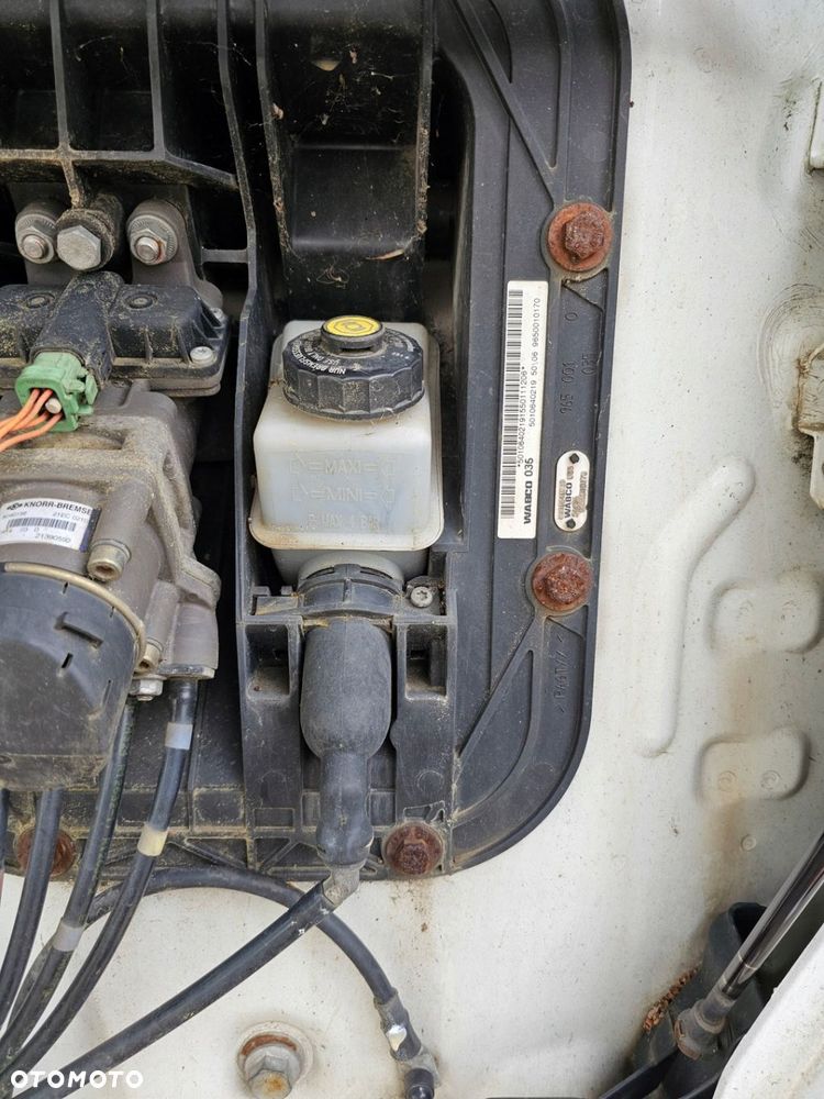 POMPKA POMPA ZBIORNICZEK SPRZĘGŁA RENAULT MIDLUM DXI 06-14 rok - 1