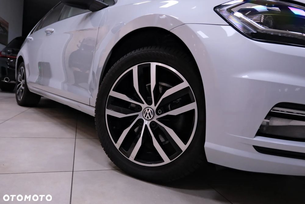 Volkswagen Golf 2.0 TSI OPF DSG R-Line - 6