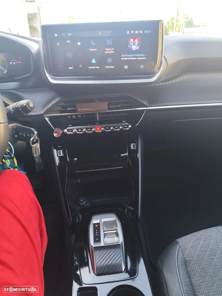 Peugeot 2008 1.2 PureTech Allure Pack EAT8 - 7