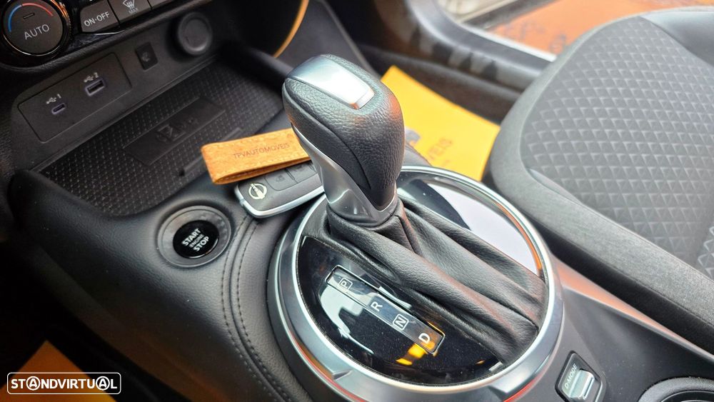 Nissan Juke 1.0 DIG-T N-Connecta NAV. DCT - 4