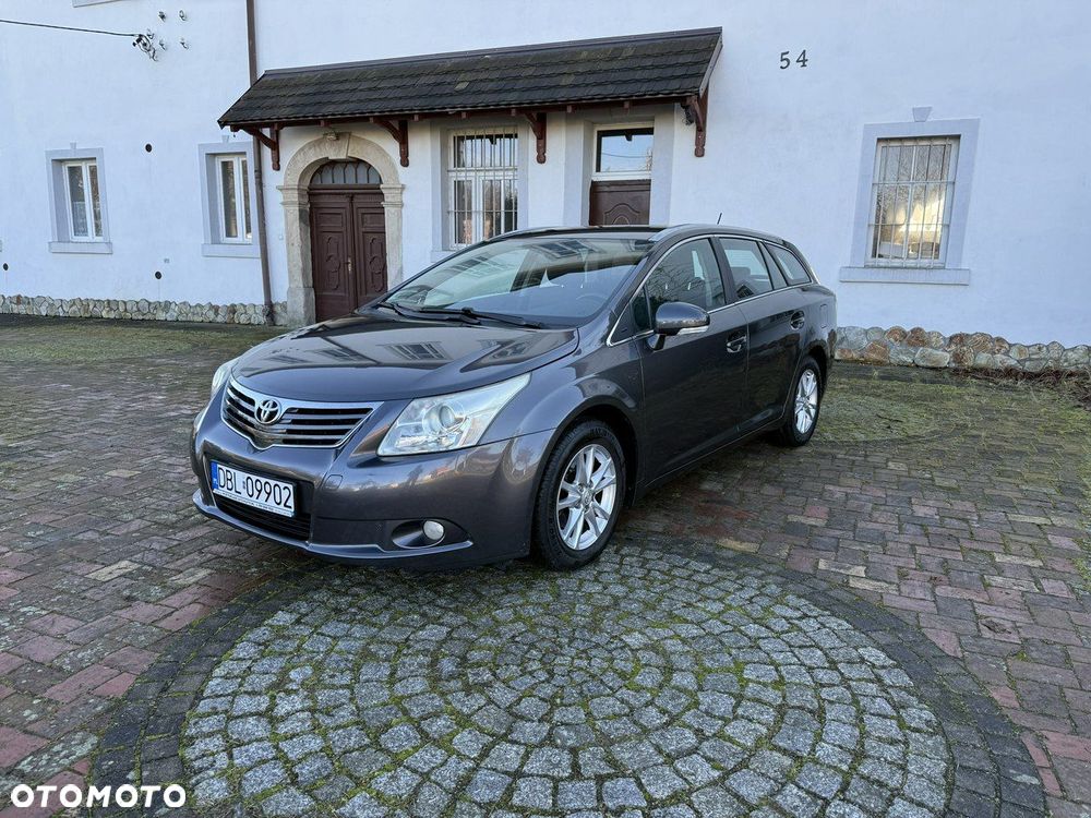 Toyota Avensis - 30