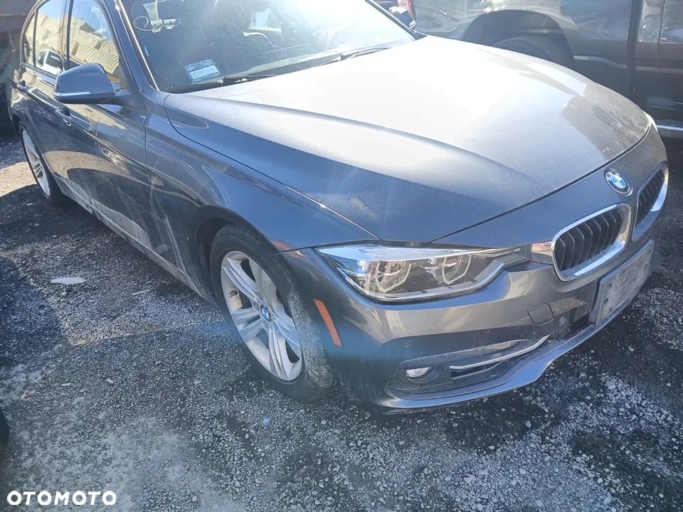 BMW Seria 3 328i xDrive - 12