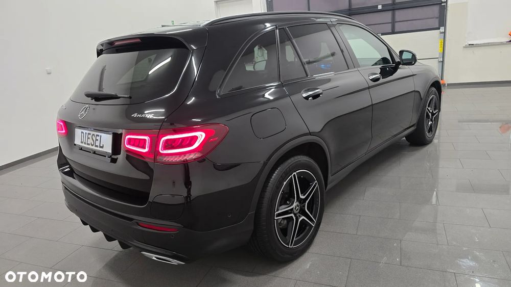 Mercedes-Benz GLC 300 de 4Matic 9G-TRONIC AMG Line Plus - 3