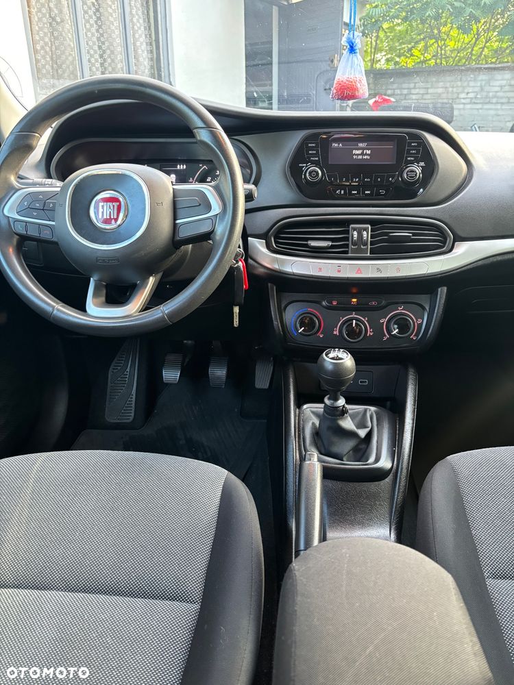Fiat Tipo 1.4 16v Lounge EU6d - 7