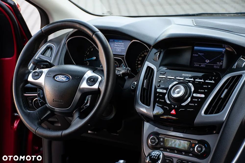 Ford Focus 1.6 EcoBoost Start-Stopp-System Titanium - 22