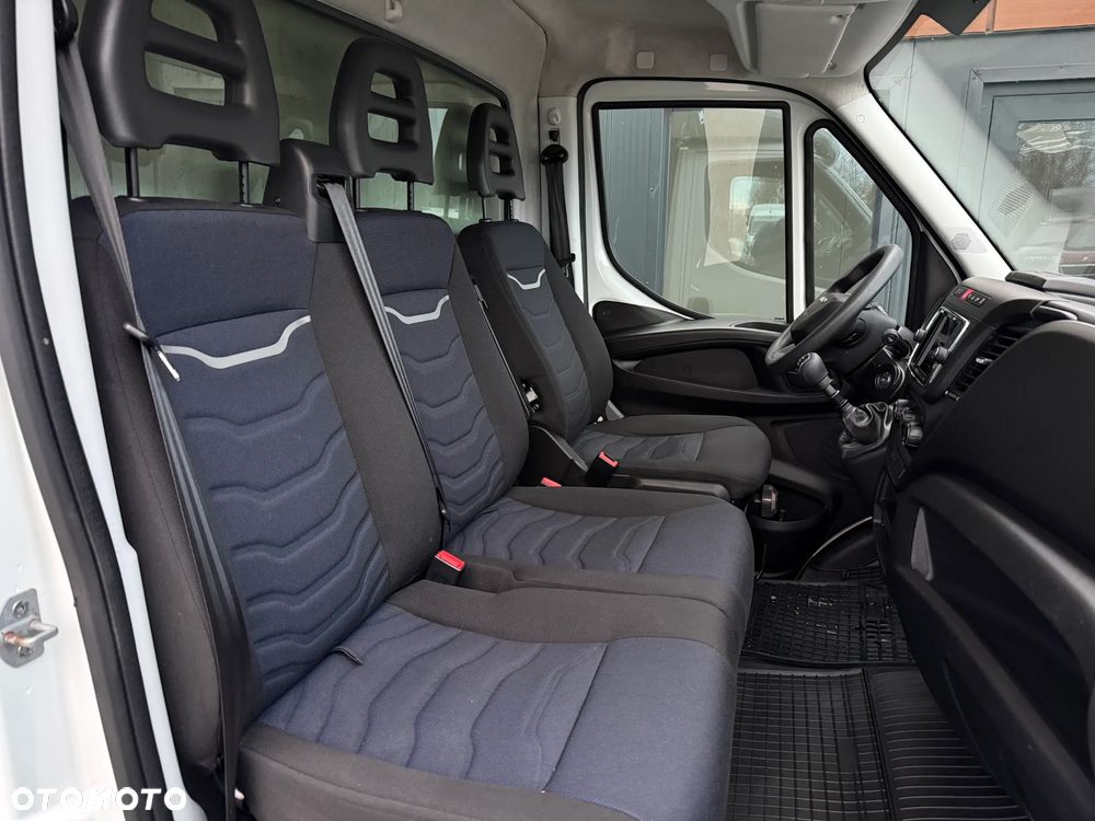 Iveco Daily 35S16 3.0 HPI 160KM / 2021 ROK / Kontener 4,2m + Winda Dhollandia 750KG / ZAREJESTROWANY W PL - 26