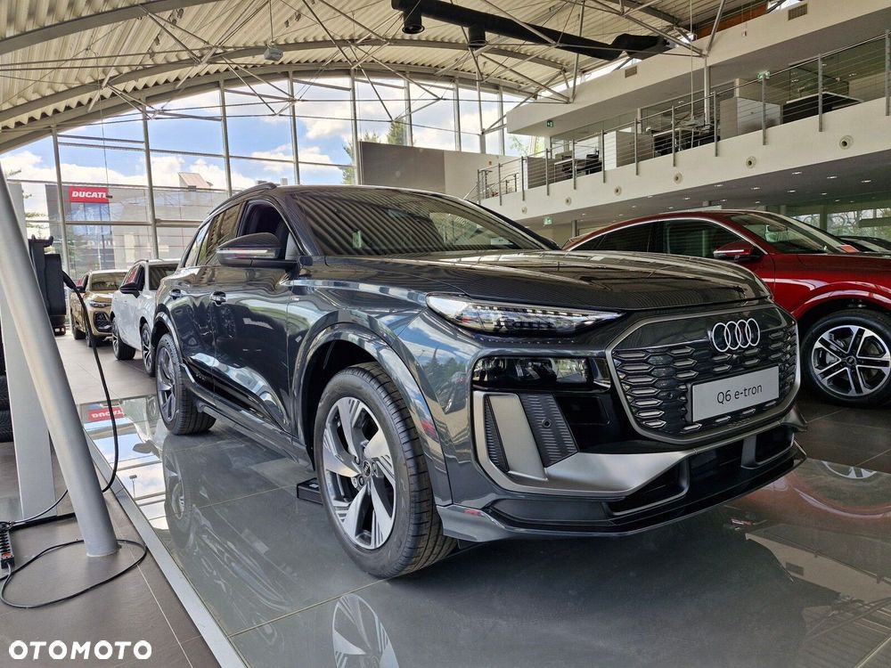 Audi Q6 e-tron - 2