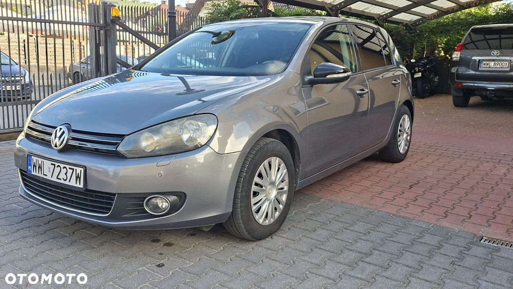 Volkswagen Golf - 2