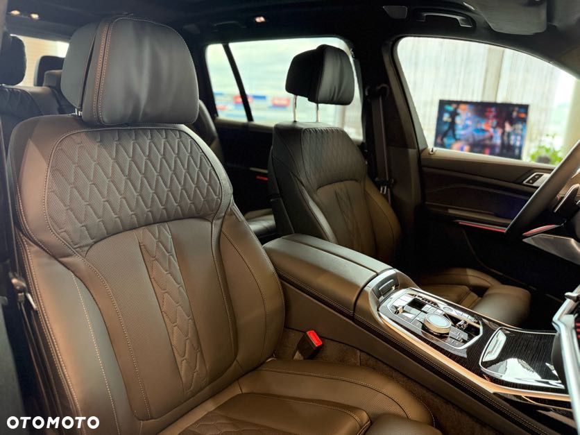 BMW X7 - 11