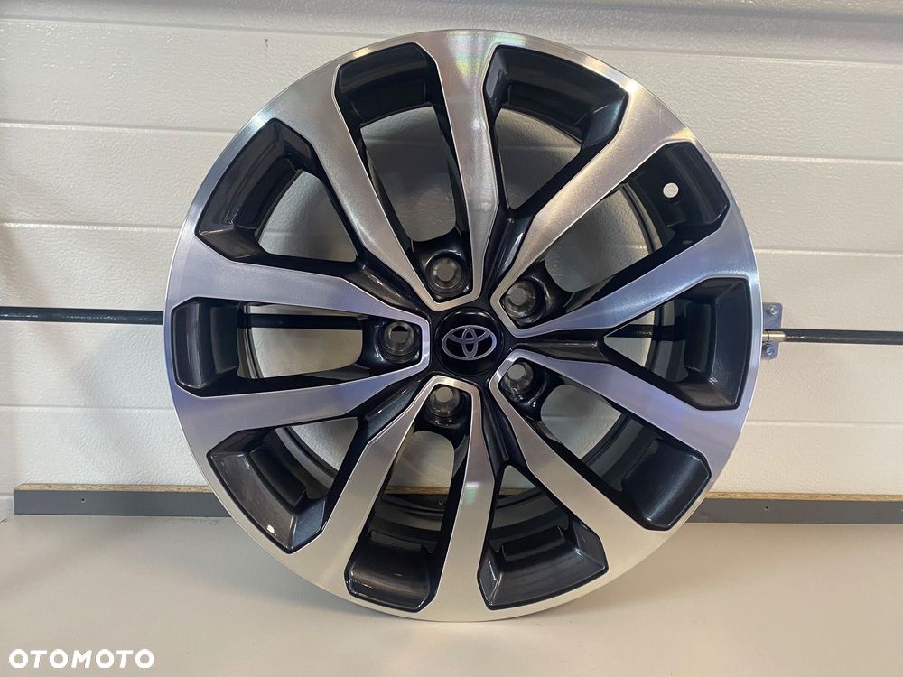 Felgi 17 5x114,3 Toyota Auris Avensis Camry C-HR Corolla RAV4 - 1