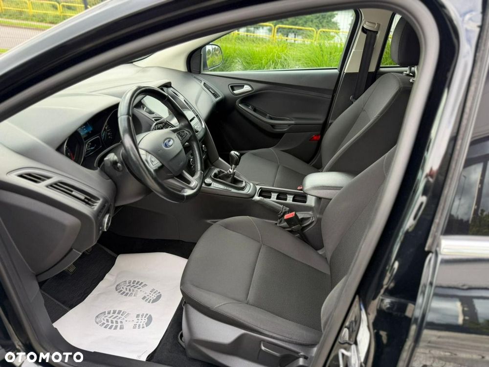 Ford Focus - 10