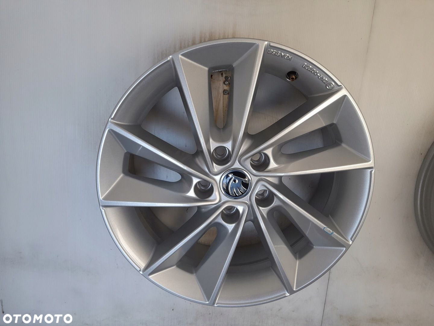 Felgi aluminiowe Skoda OE KBA51561 6.5" x 17" 5x112 ET38 - 5