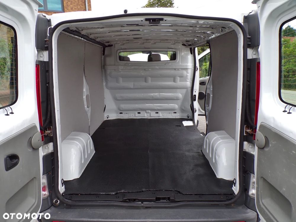 Renault TRAFIC LONG - 23