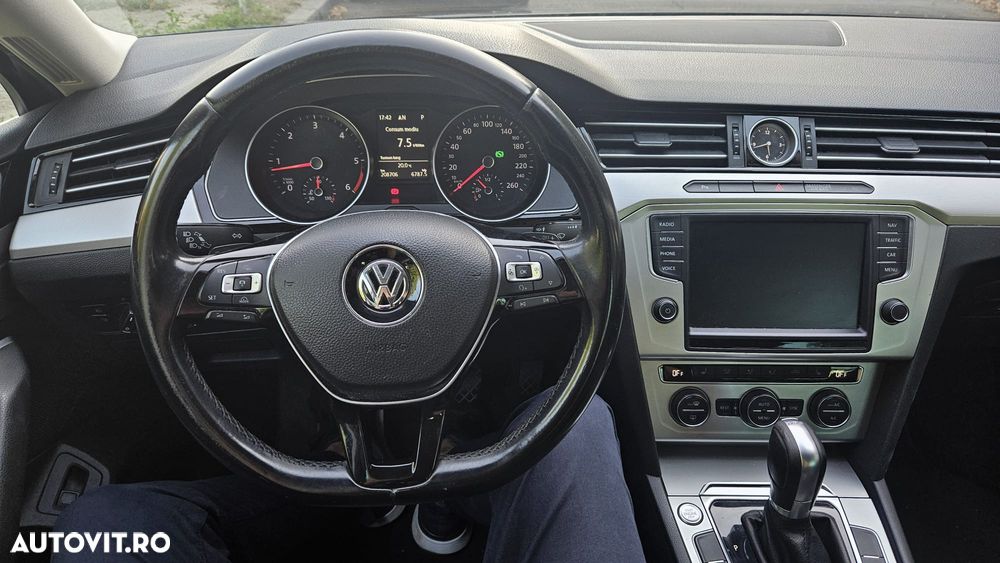 Volkswagen Passat 2.0 TDI SCR DSG Highline - 7