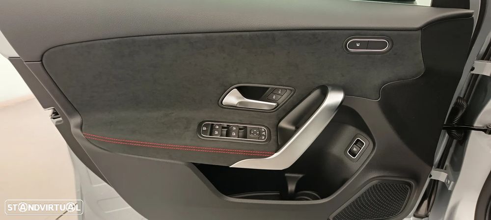 Mercedes-Benz A 200 Limousine Standard - 24