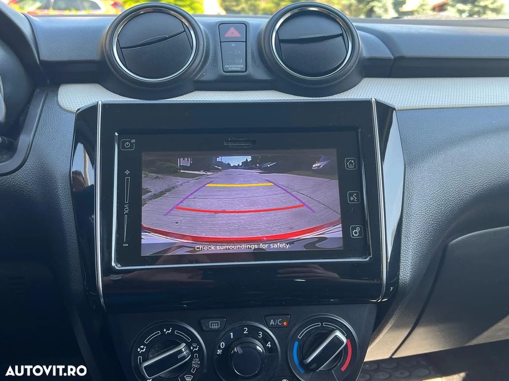 Suzuki Swift 1.0 BOOSTERJET SHVS Spirit - 13