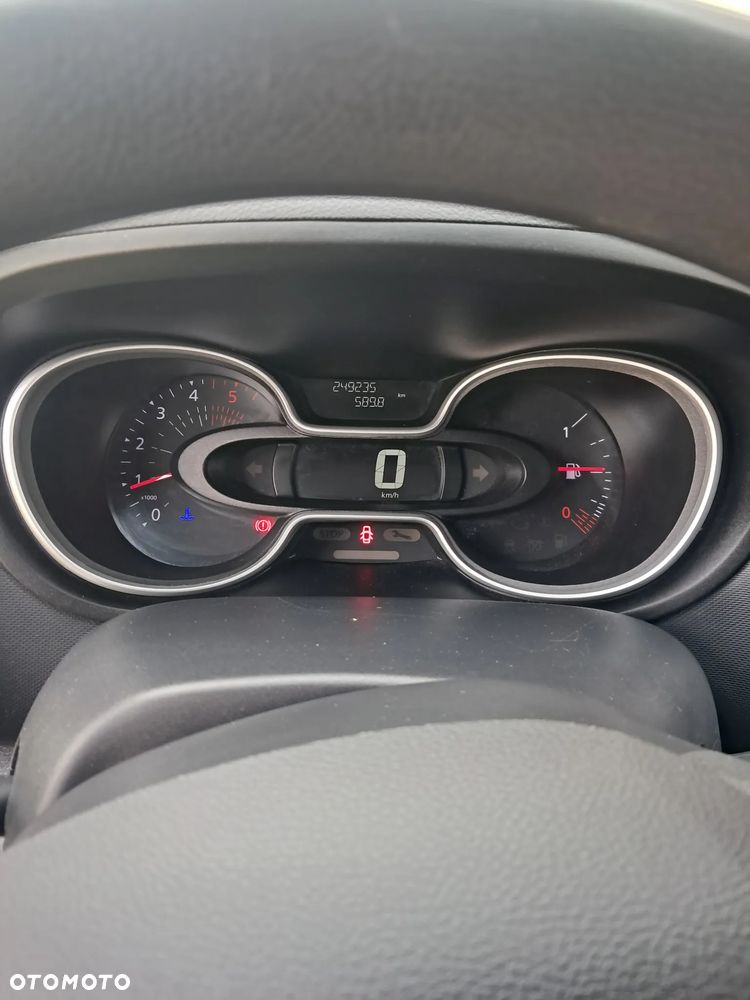 Renault Trafic 2.0 dCi - 3