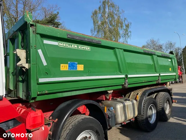 Mercedes-Benz Arocs 3243 8x4 - 6