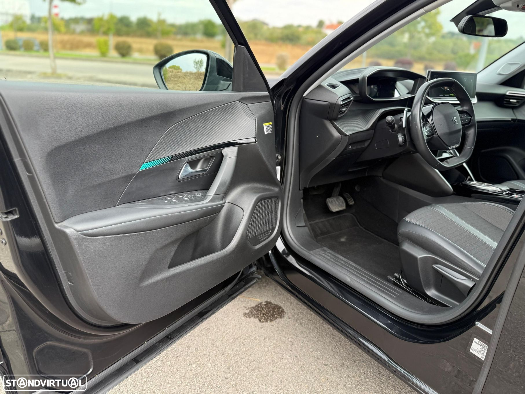 Peugeot 2008 1.5 BlueHDi Allure Pack EAT8 - 5