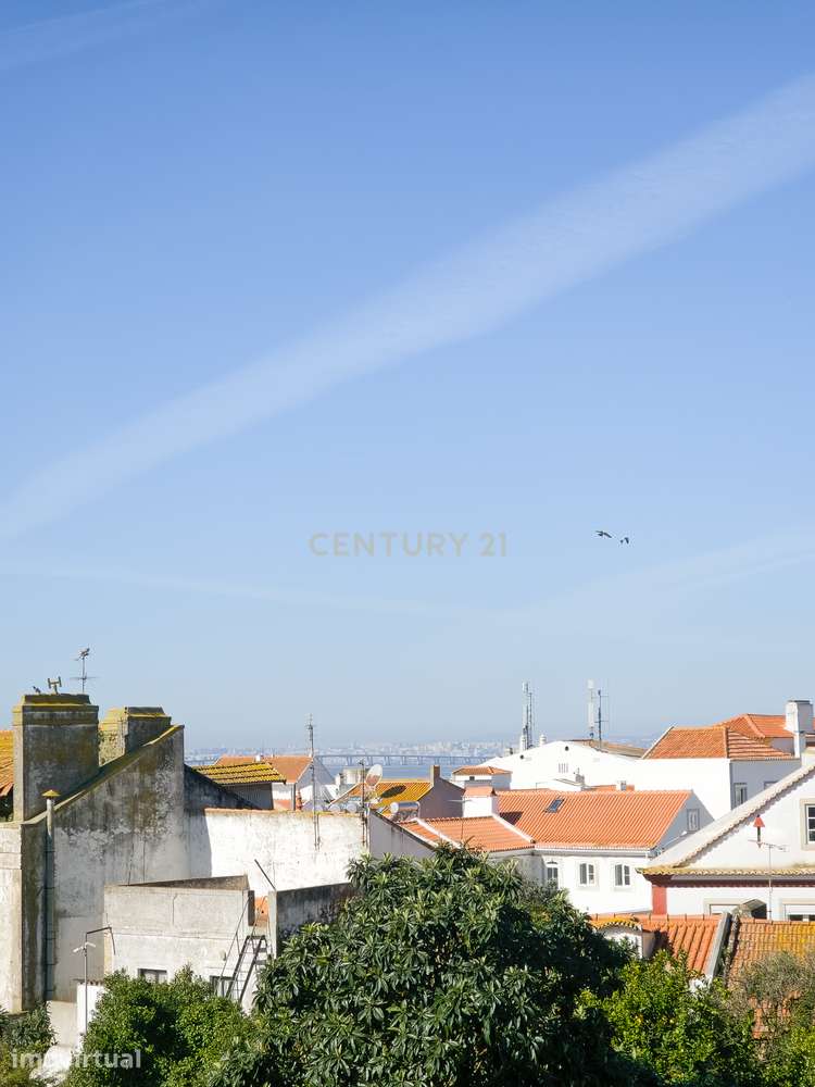 T2 com vista para o Tejo em Alcochete — em remodelação total. - Grande imagem: 5/10