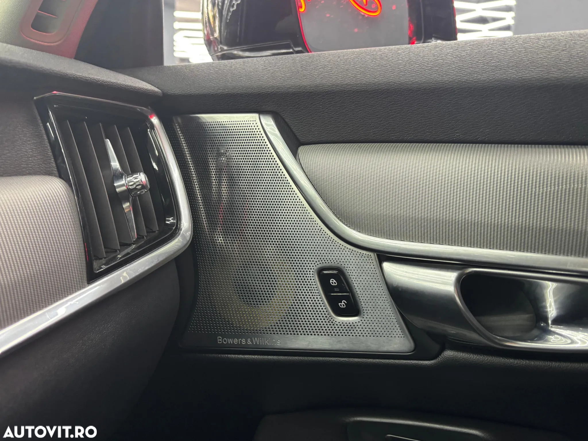 Volvo S90 T6 AWD Geartronic Momentum - 15
