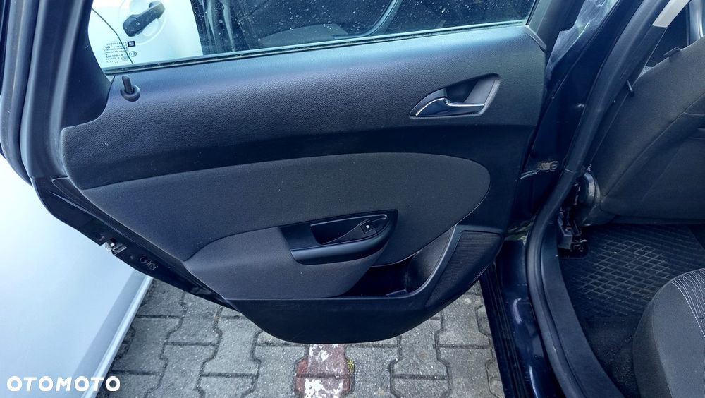 Opel Astra 1.6 CDTI DPF ecoFLEX TourerStart/Stop Exklusiv - 29