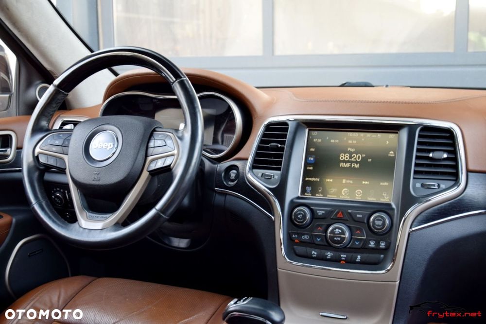 Jeep Grand Cherokee - 27
