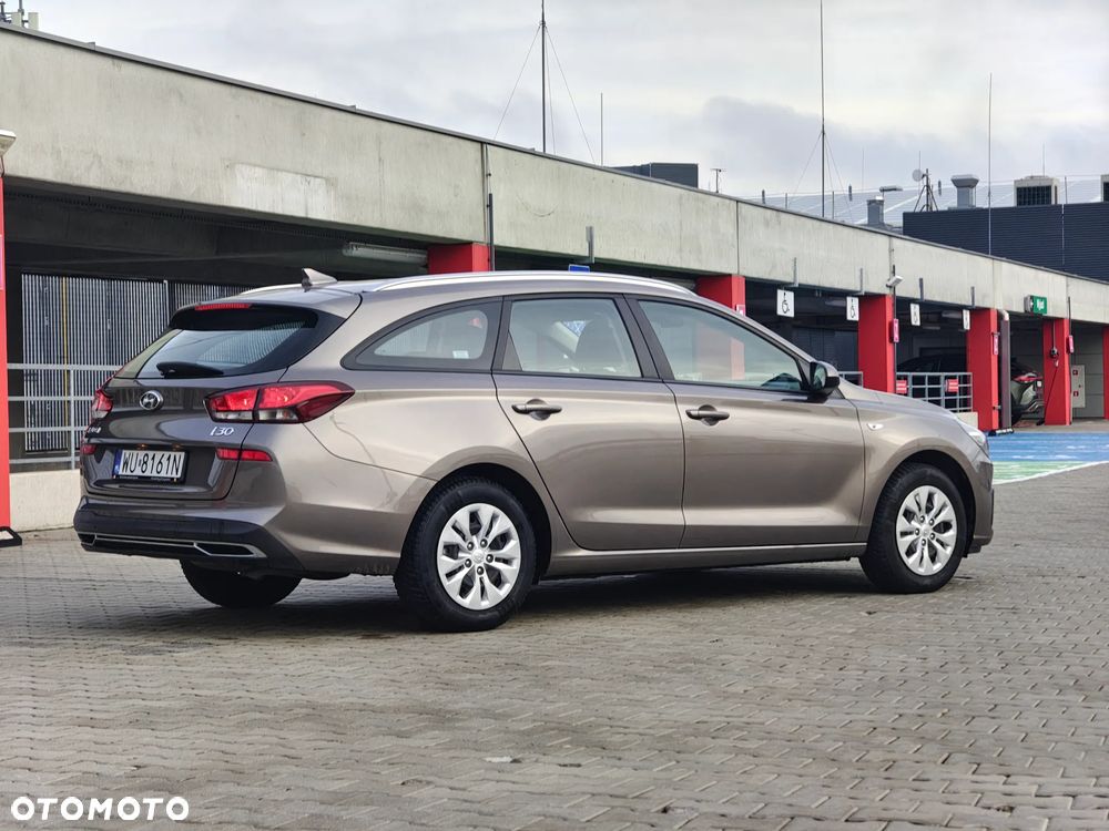 Hyundai i30 1.5 DPI Modern - 4