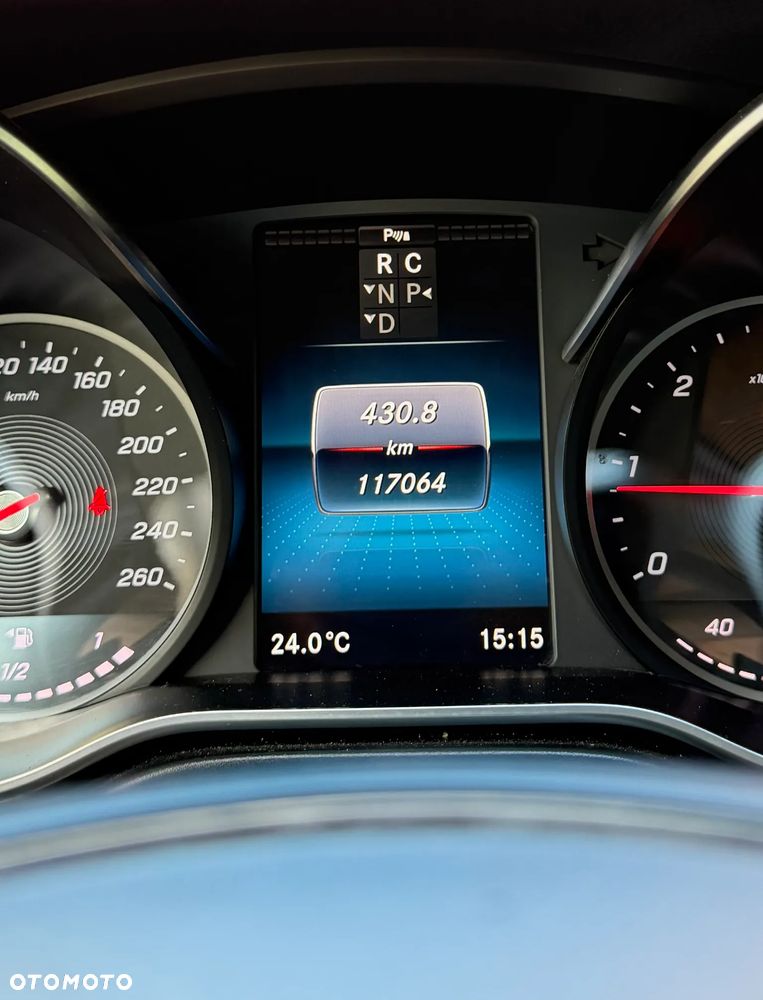 Mercedes-Benz Klasa V 300 d Exclusive 9G-Tronic (d³ugi) - 22