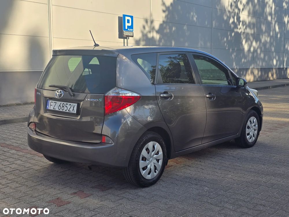 Toyota Verso S 1.33 VVT-i Life - 16