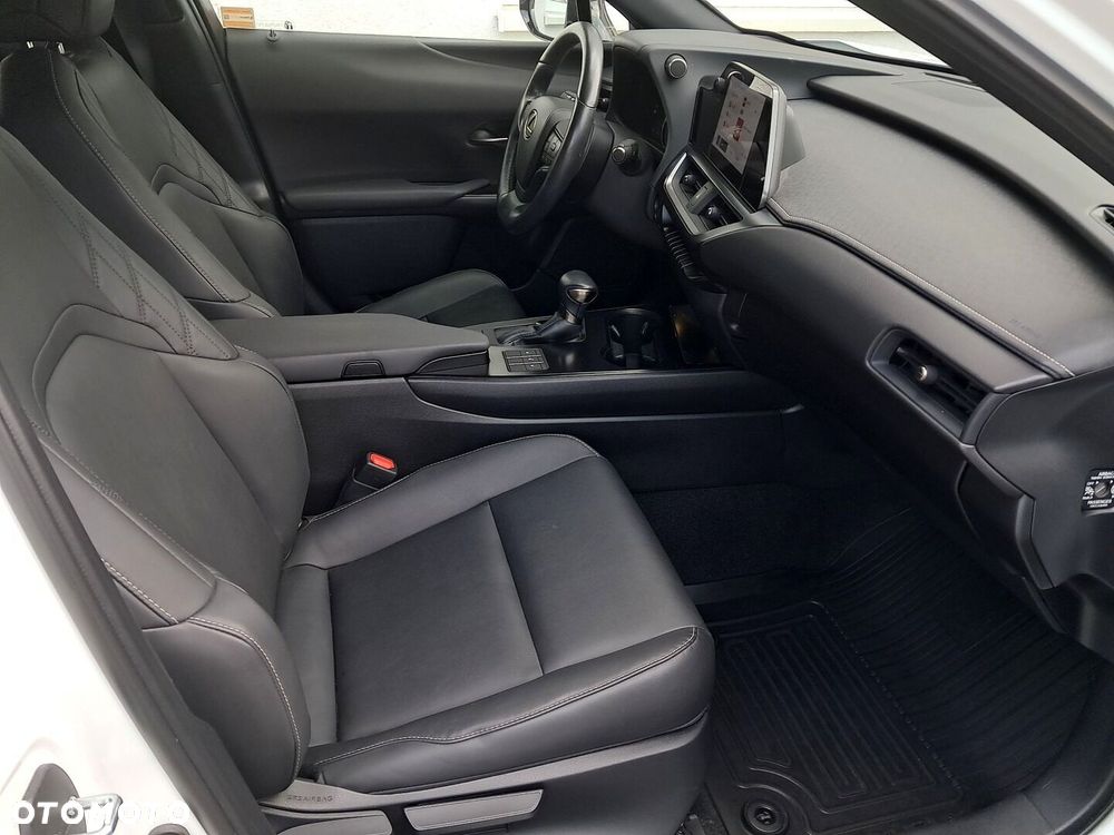 Lexus UX 250h GPF F Sport Design 2WD - 11