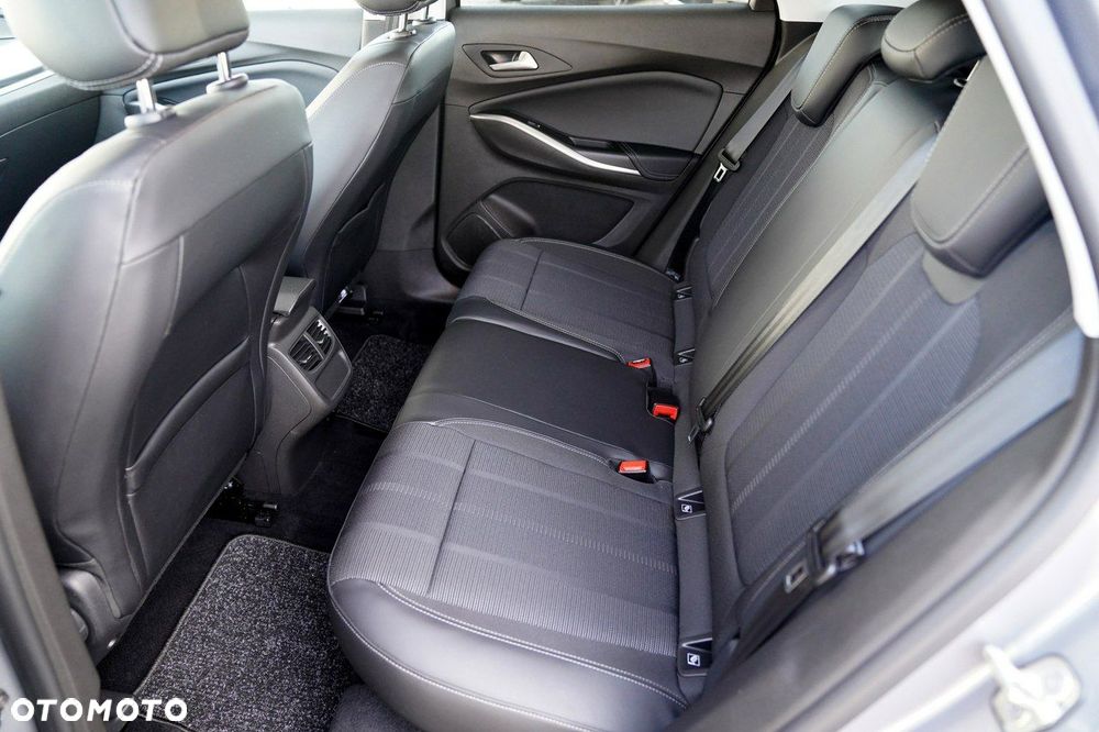 Opel Grandland X - 21