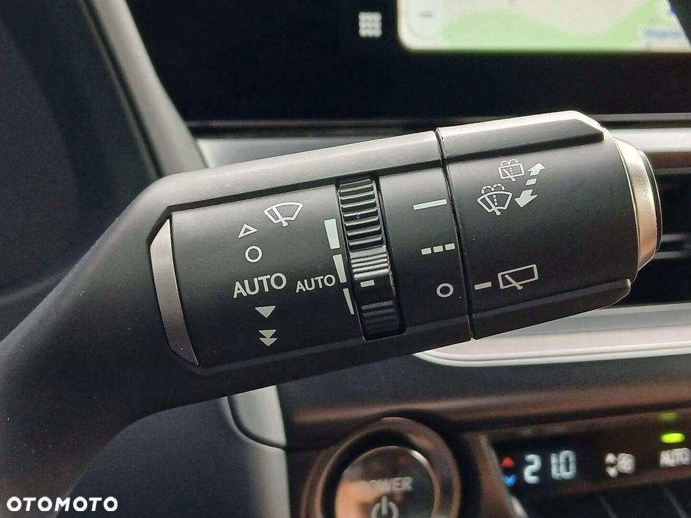 Lexus UX 300h F Sport Design - 36