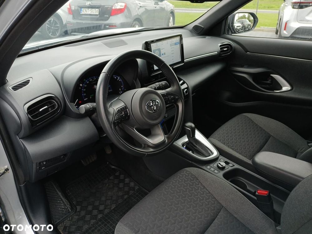 Toyota Yaris Cross Hybrid 1.5 Comfort 4x4 - 9