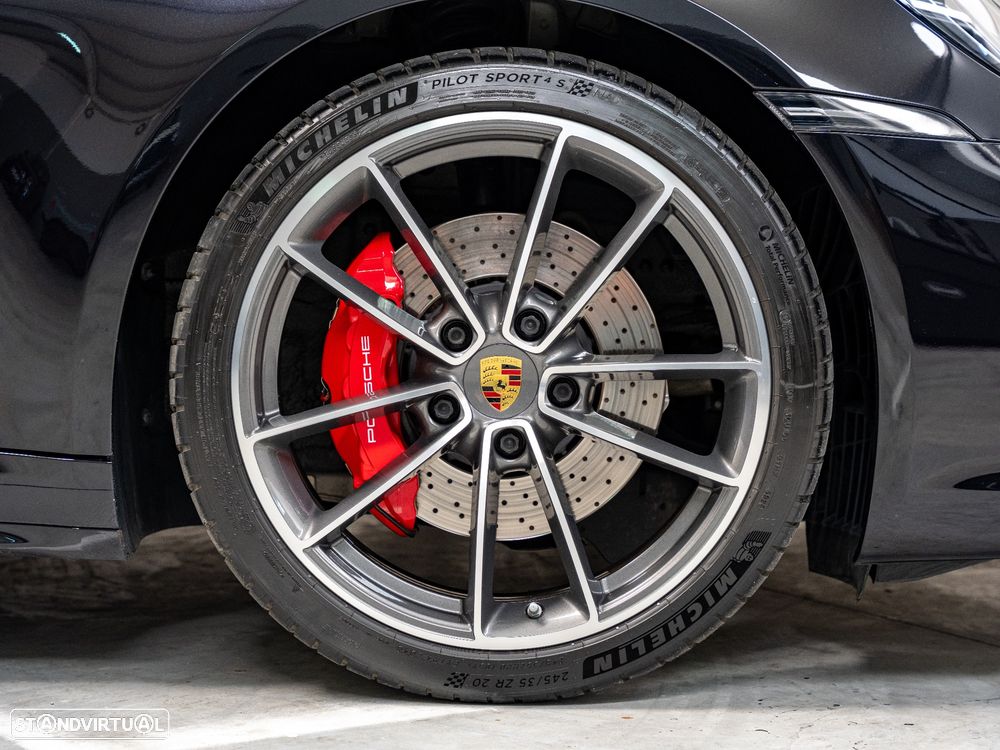 Porsche 911 (992) - 21