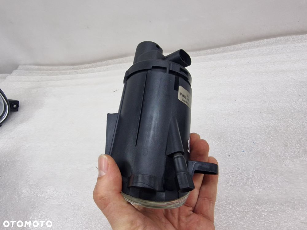 VW PASSAT B5 LIFT 00-05 LEWY / PRAWY HALOGEN , NR 3B7941700A / 3B7941699A  , NR AUKCJI H27 - 8