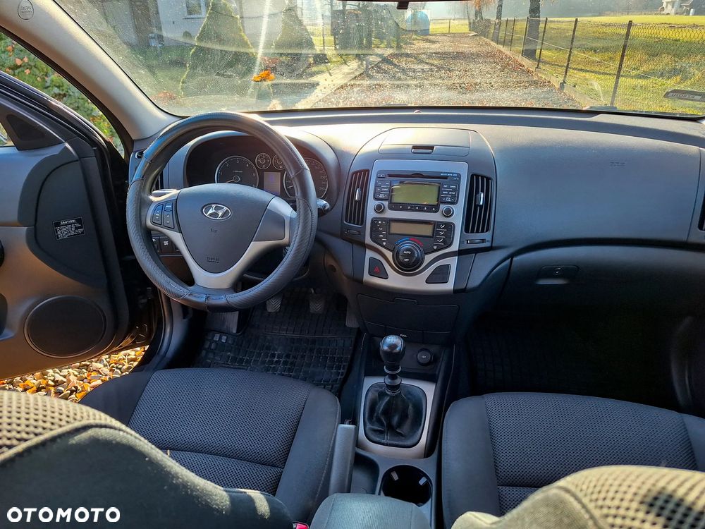 Hyundai i30 1.6 CRDi Comfort - 24