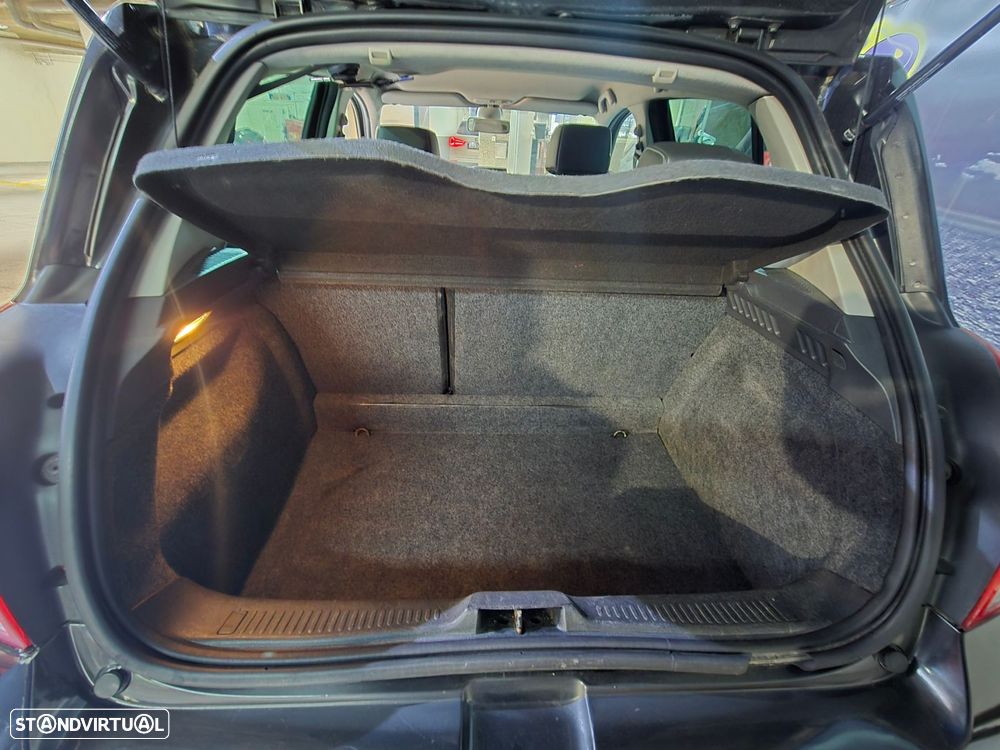 Renault Clio 1.2 16V Confort - 6