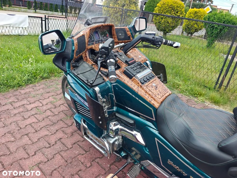 Honda GL - 22