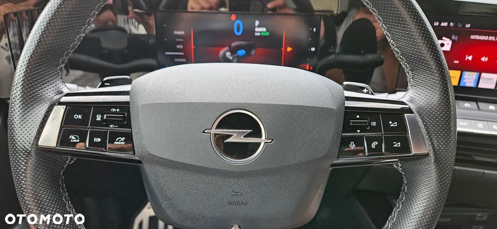 Opel Astra 1.6 T Plug-in Hybrid GS - 22