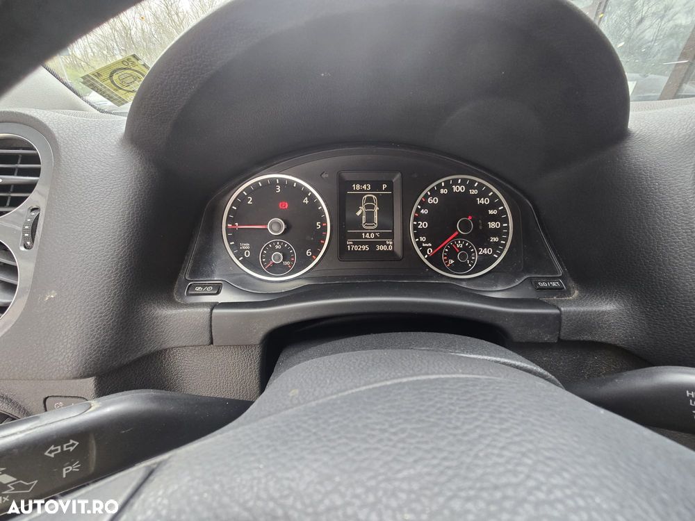 Volkswagen Tiguan - 11