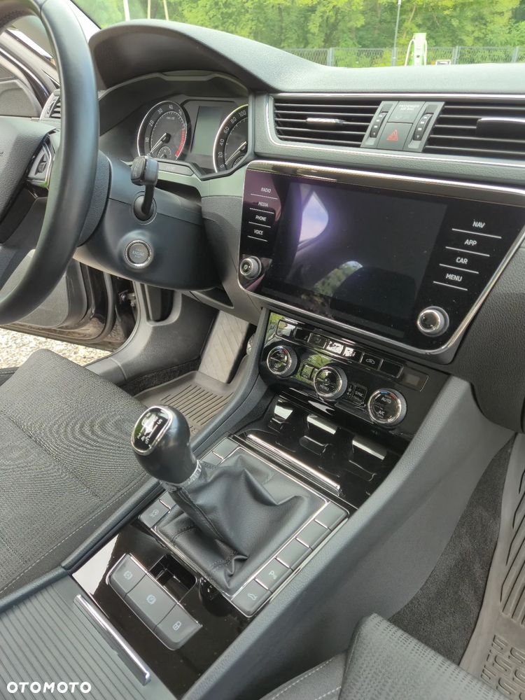 Skoda Superb 1.5 TSI ACT Ambition - 18