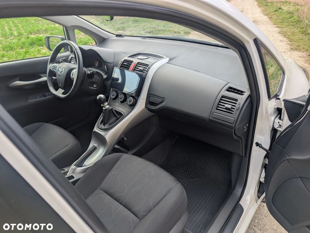 Toyota Auris 1.33 VVT-i Premium - 9