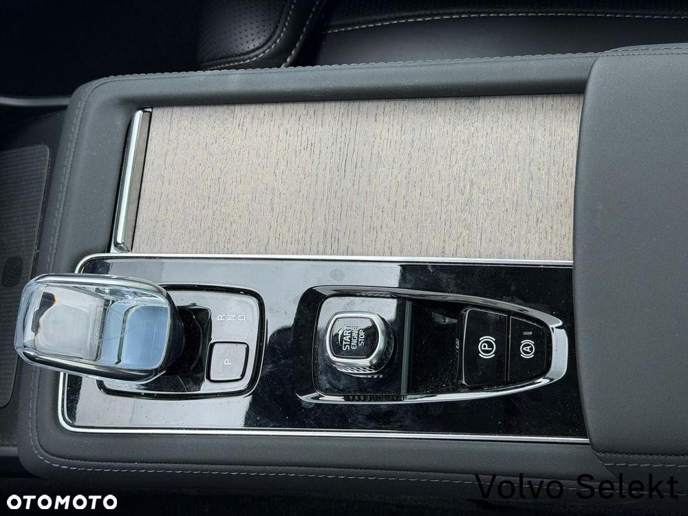 Volvo XC 90 - 31