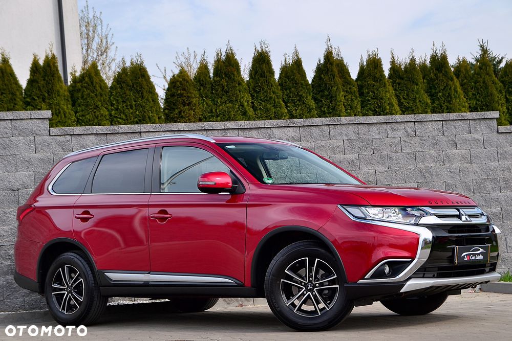 Mitsubishi Outlander 2.0 2WD Diamant - 2