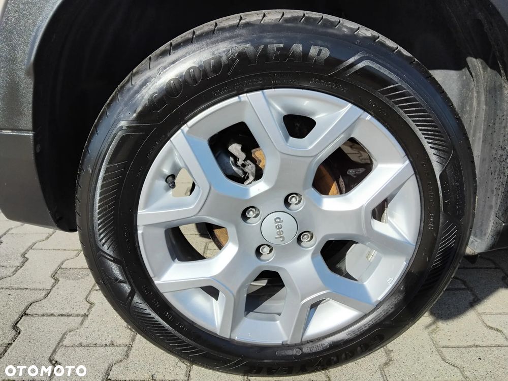 Jeep Avenger 1.2 GSE T3 Altitude FWD - 24